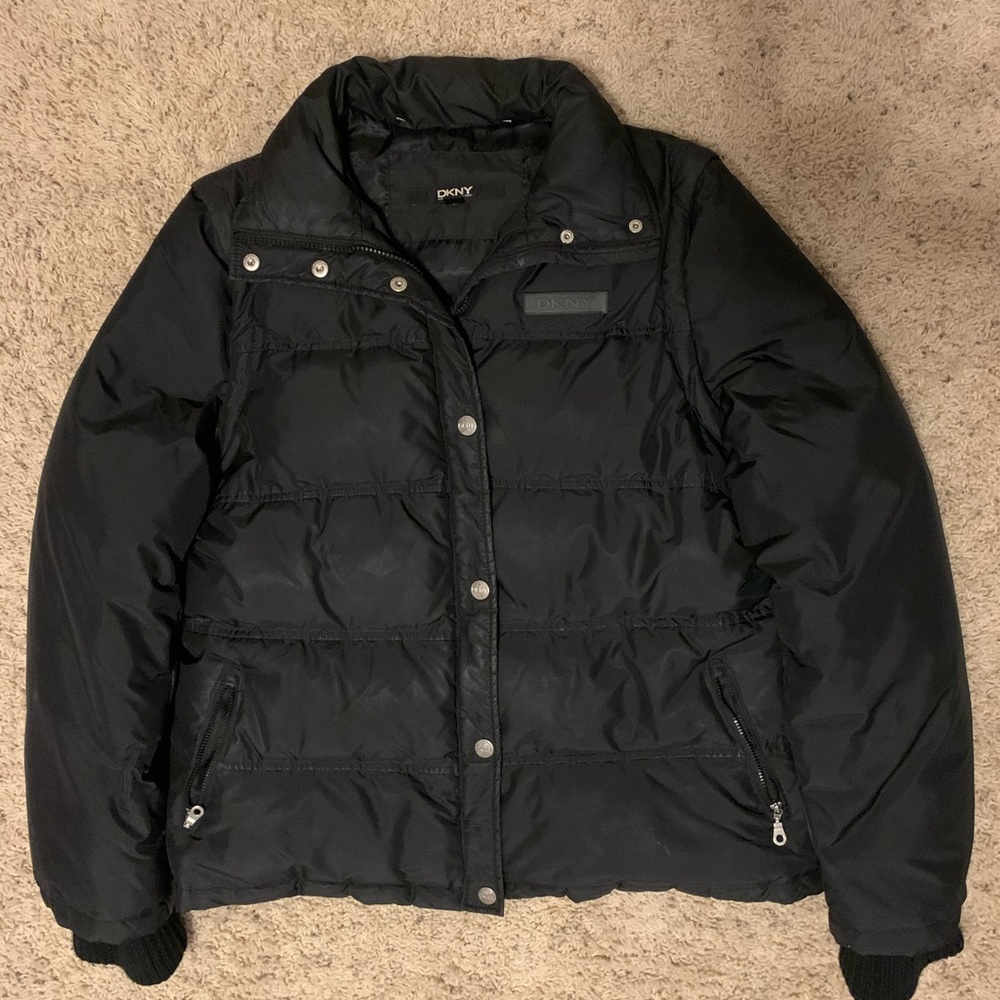 DKNY Women’s Puffy Coat/Vest Size XL